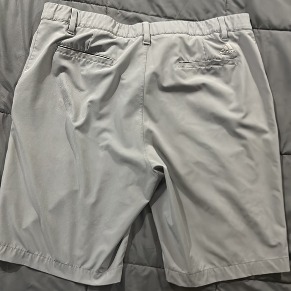 Like new men’s Adidas shorts 38”. - Picture 3 of 3